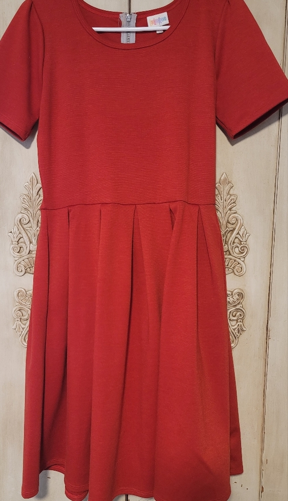 Red LLR Amelia (M)